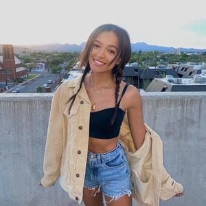 Meet your Posher, Kaley